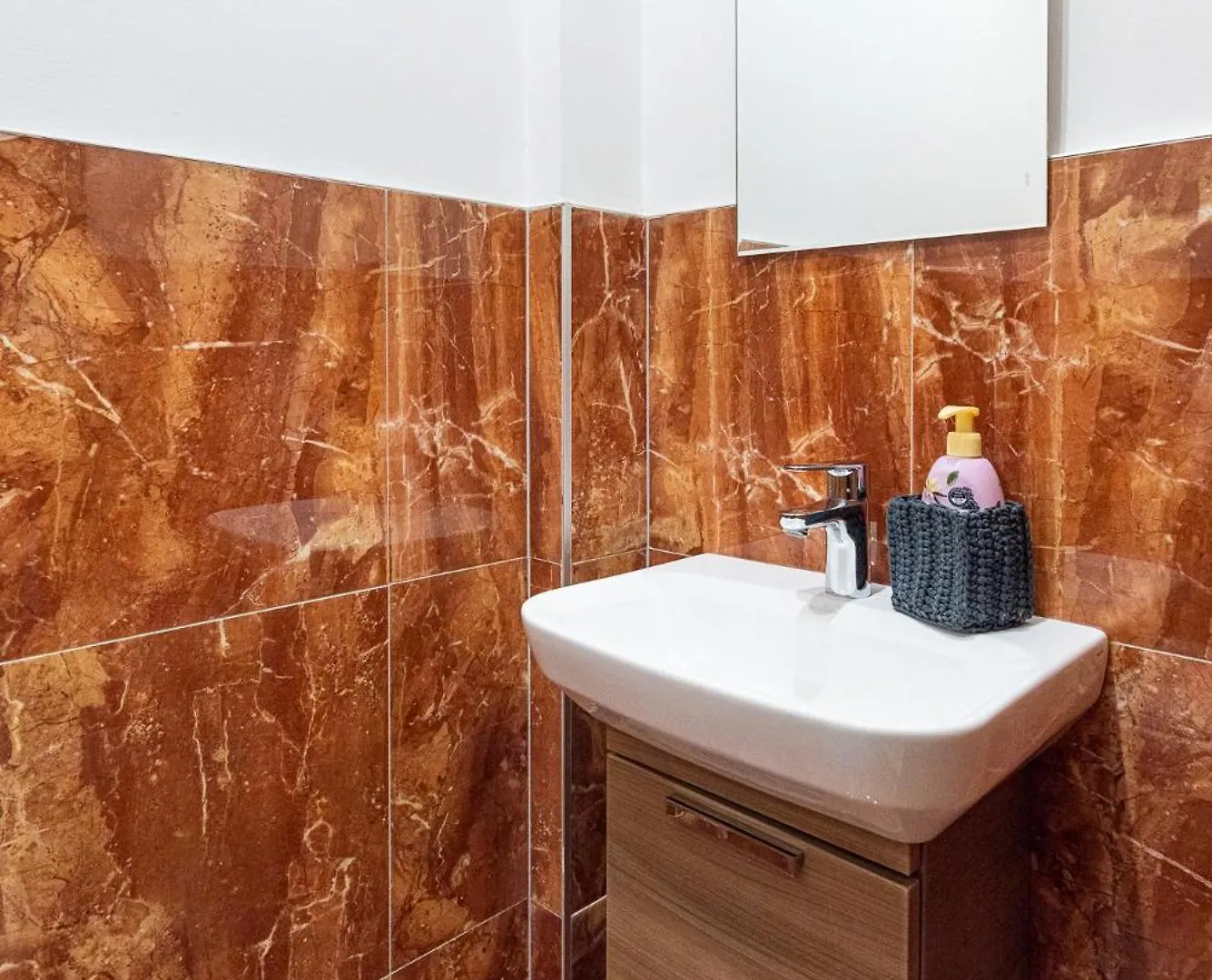 פראג Nice Big Apartment 2Bds - Belgicka צ'כיה