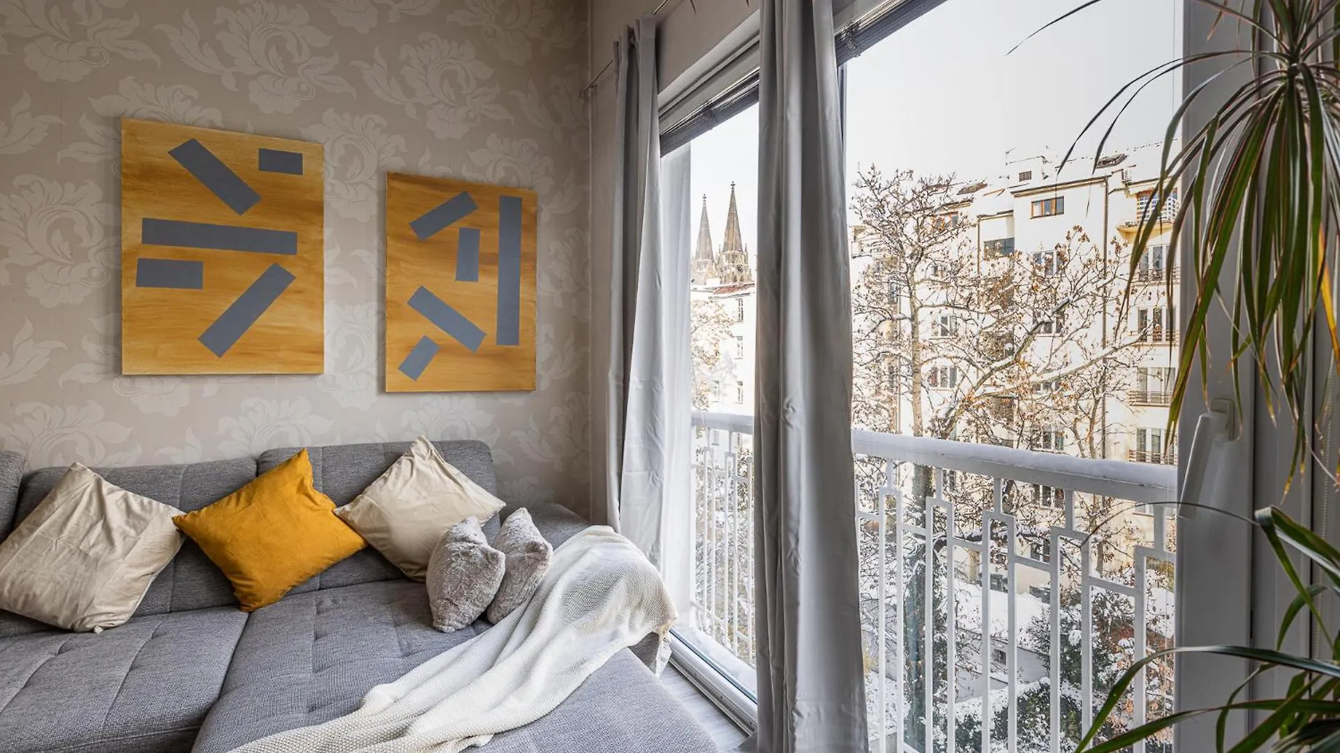 פראג Nice Big Apartment 2Bds - Belgicka