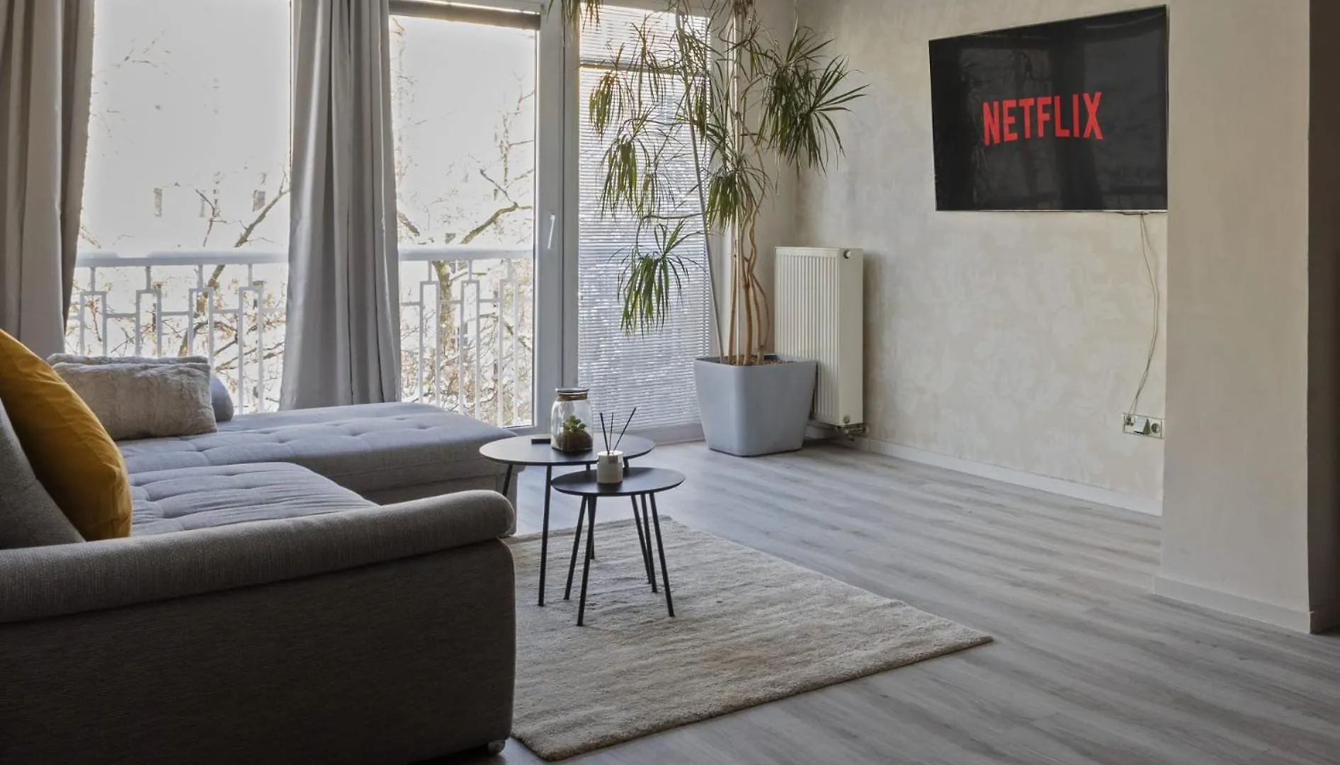 Nice Big Apartment 2Bds - Belgicka Prag