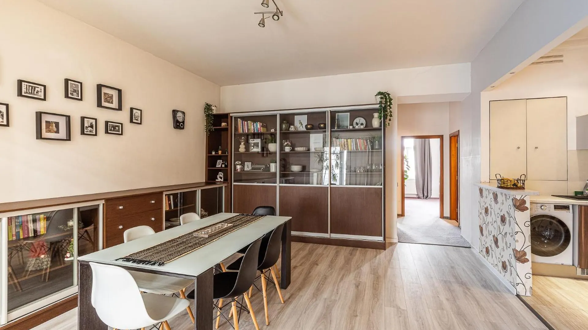 Nice Big Apartment 2Bds - Belgicka Prag